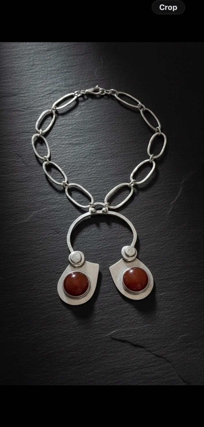 Silver Carnelian Pendant Necklace